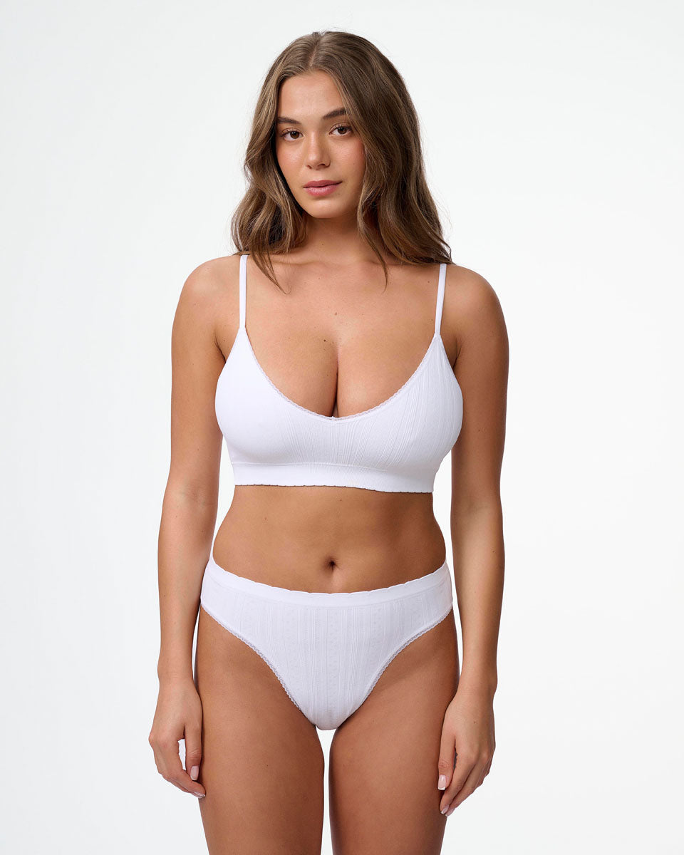 ברלט סימלס פוינטל עם ריפוד נשלף ותחרה עדינה