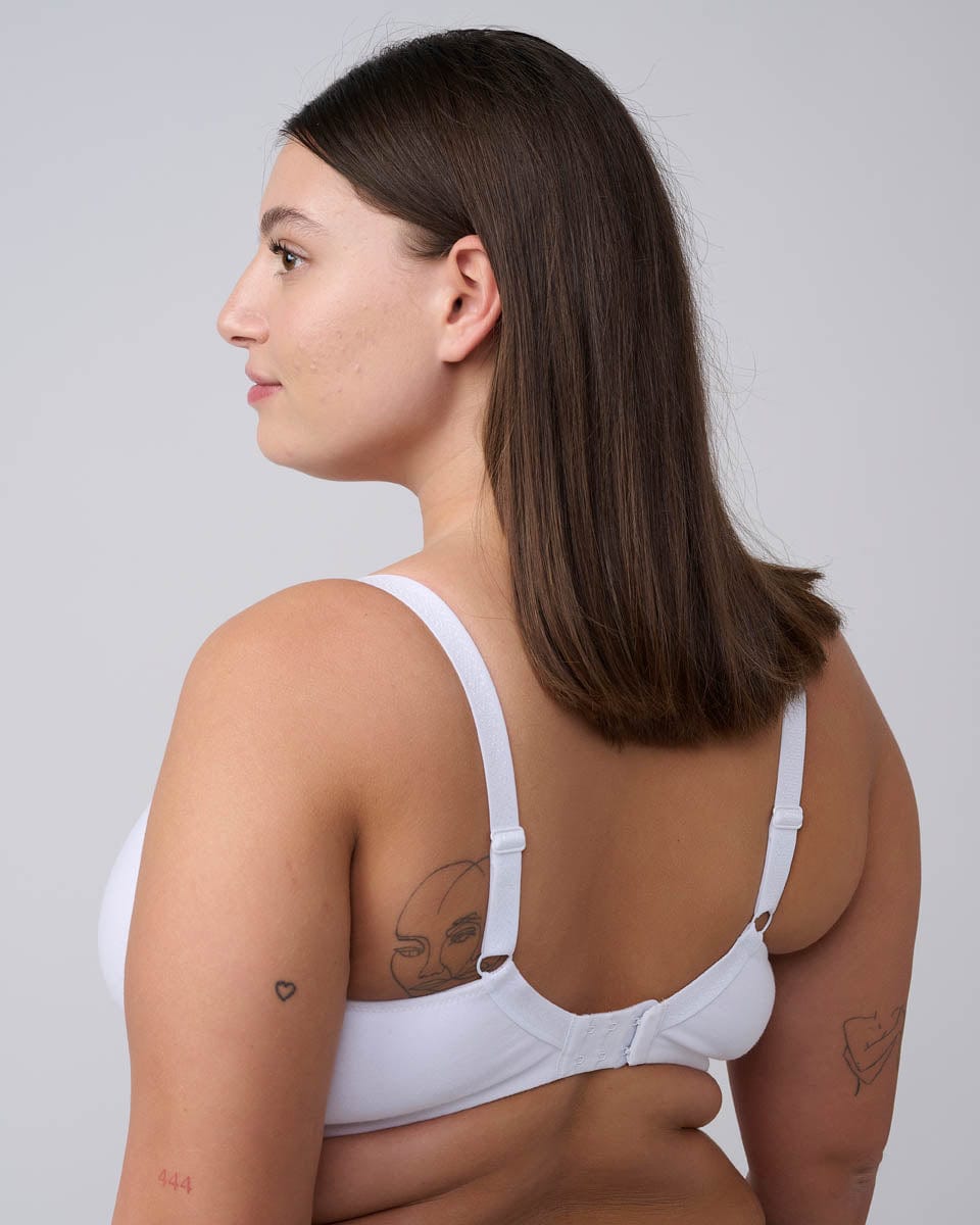 חזייה ללא ריפוד וללא ברזלים מכותנה אלסטית