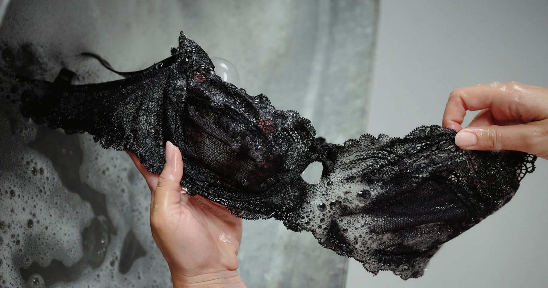 איך לכבס חזיות כדי לשמור עליהן?