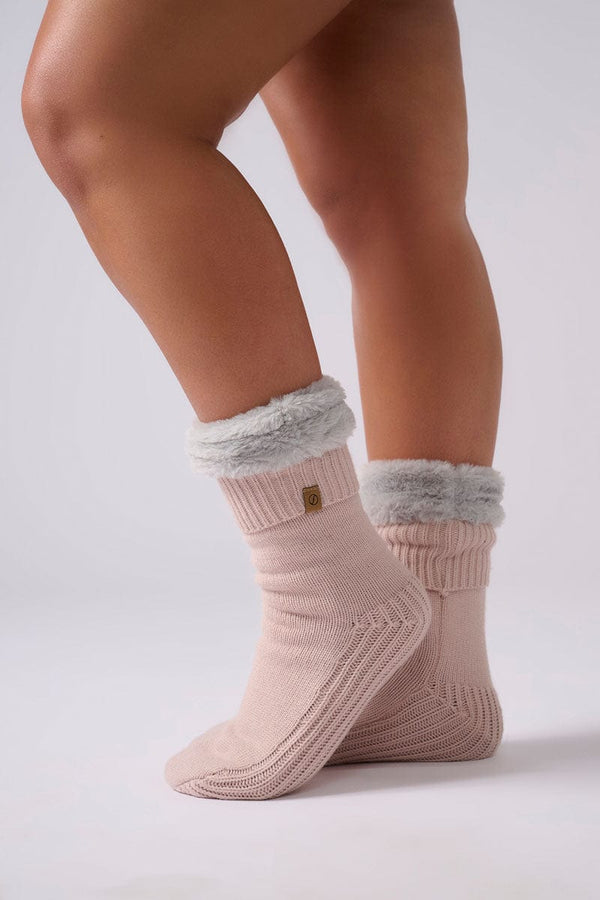 זוג גרבי בית עבות בשילוב פרווה פנימית