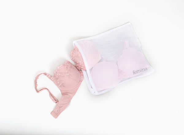 שקית כביסה להלבשה תחתונה - WHITE – תמונה 1