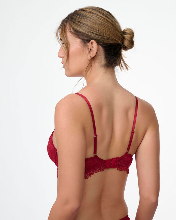 ברלט תחרה עם ברזלים ללא ריפוד במראה חזייה - RUBY RED