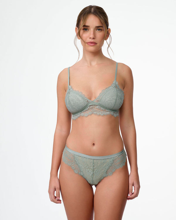 ברלט משולשים כריות מובנות מתחרה עדינה ורומנטית - BASIL