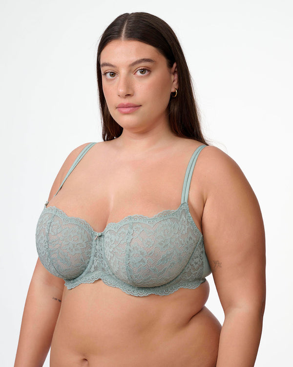 חזיית LUCIA  ללא ריפוד בגזרת בלקונט פתוחה מתחרת פרחים עשירה - BASIL