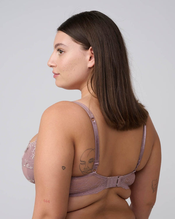 חזייה לא מרופדת עם ברזלים ברקמה עשירה בשני גוונים