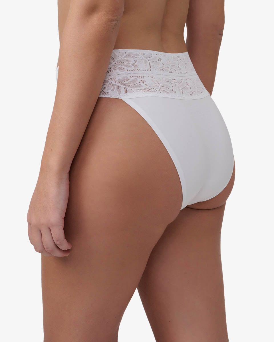 תחתוני ביקיני Invisible בשילוב תחרה - LIGHT IVORY – תמונה 3
