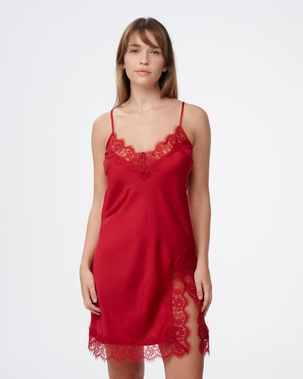 כותונת סאטן מידי בשילוב תחרת ריסים - RUBY RED – תמונה 2