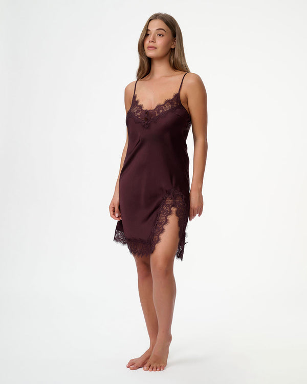 כותונת סאטן מידי בשילוב תחרת ריסים - BERRY