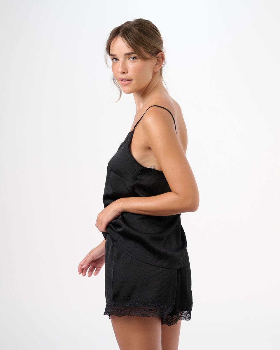 סט בייבי דול סאטן בשילוב תחרה גופיה ומכנסון - BLACK – תמונה 8