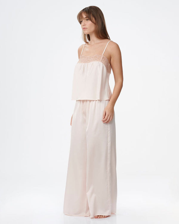 סט סאטן בשילוב תחרה   בגופייה ומכנס ארוך - PALE ROSE – תמונה 3