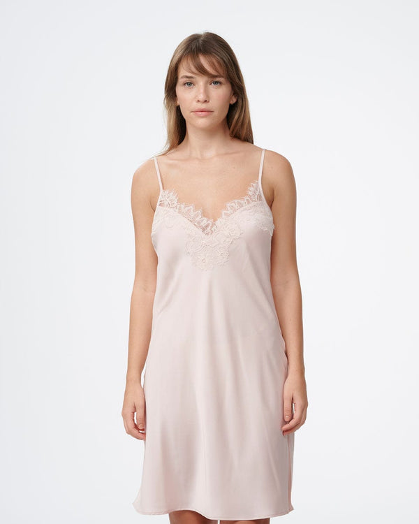 כותונת סטן משולבת תחרה עשירה בקדמי עם מפתח ברגל - PEARL – תמונה 1