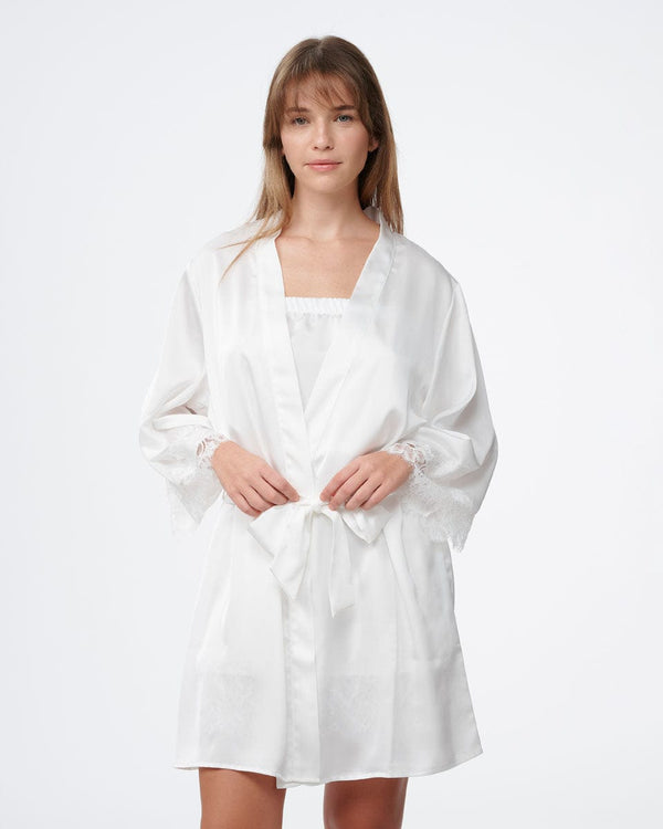 חלוק סטן משולב תחרה עשירה במכפלת בשרוול - IVORY – תמונה 1