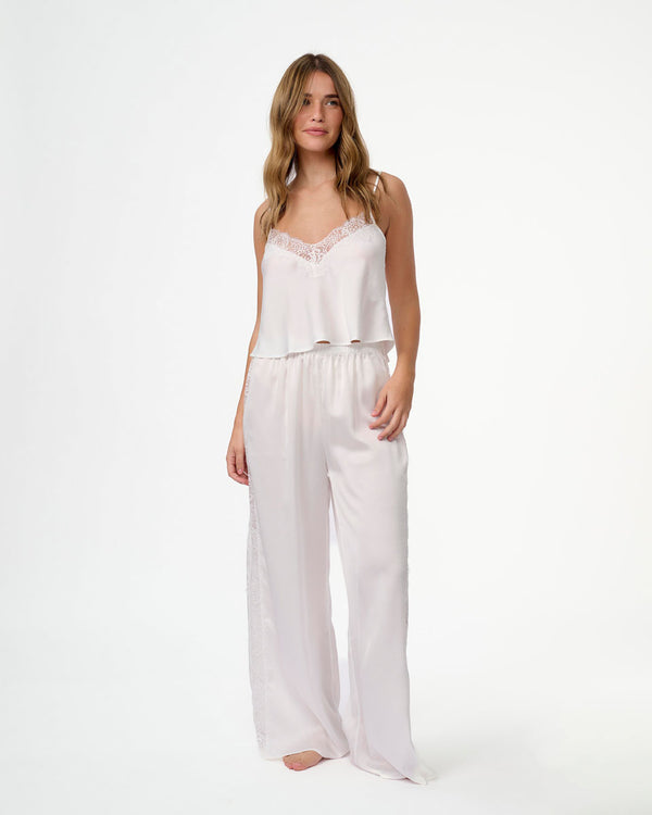 סט סאטן של גופייה קצרה ומכנס ארוך בשילוב תחרה - IVORY