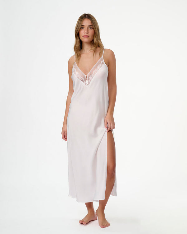 כותונת סאטן מקסי עם שסע בצד בשילוב תחרה - IVORY