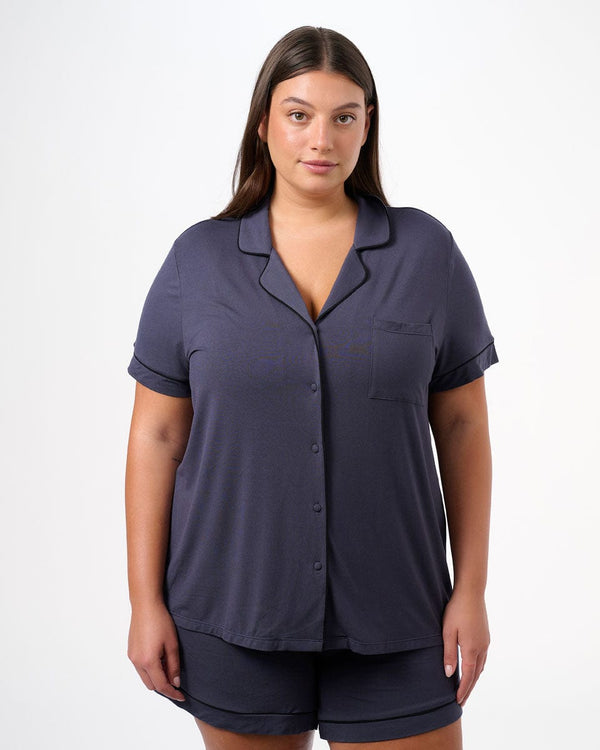 סט פיג'מה ויסקוזה מכנסון וחולצה מכופתרת