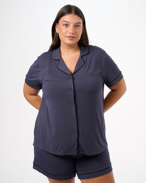 סט פיג'מה ויסקוזה מכנסון וחולצה מכופתרת