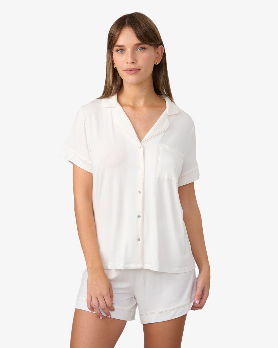 סט פיג'מה ויסקוזה מכנסון וחולצה מכופתרת - IVORY – תמונה 1