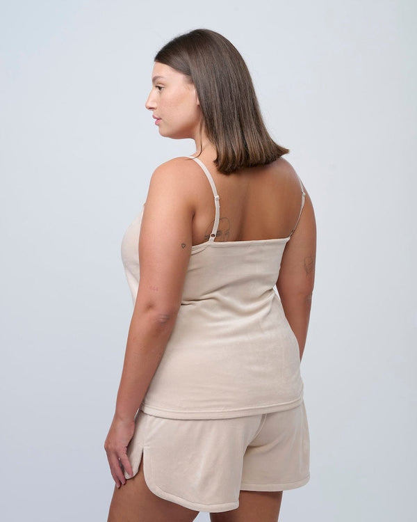 סט בייבידול קצר מבד קטיפה אלסטי בשילוב תחרה עדינה - SAND – תמונה 7