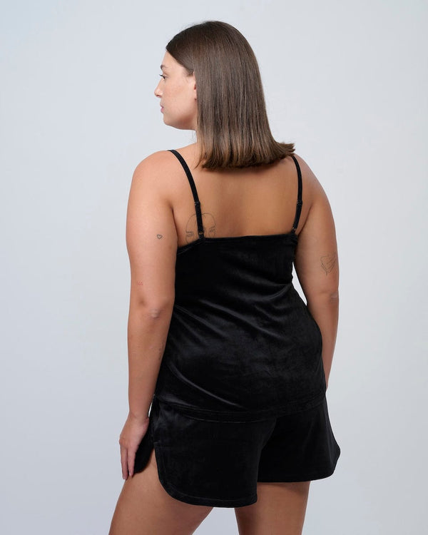 סט בייבידול קצר מבד קטיפה אלסטי בשילוב תחרה עדינה - BLACK