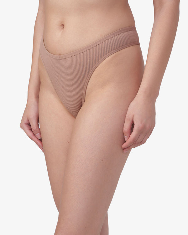 תחתון ברזילאי - CLAY