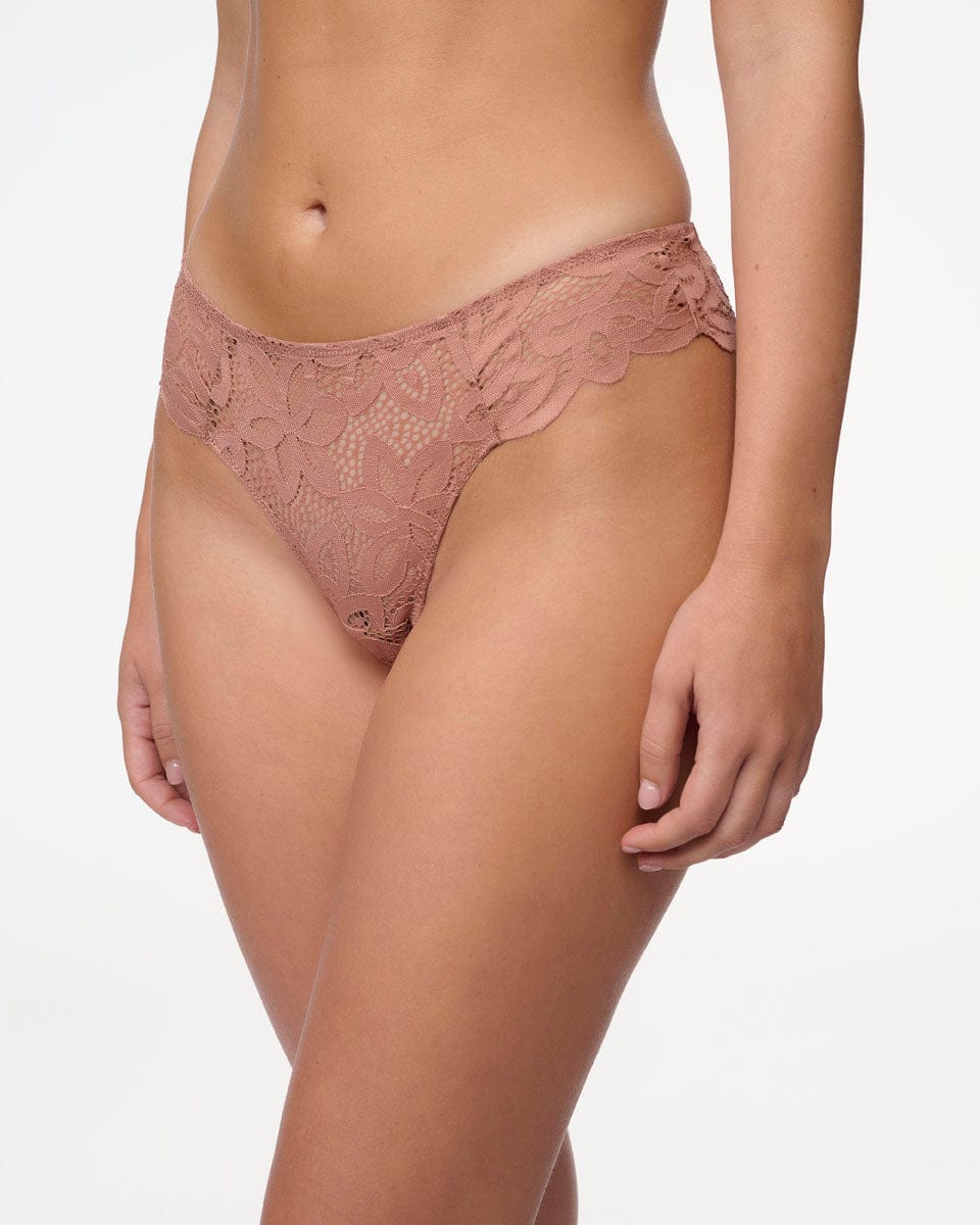 תחתון ברזילאי  מתחרת קרושה - AMBER – תמונה 2