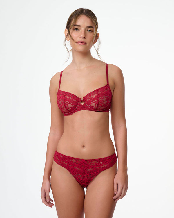 תחתון חוטיני תחרה - RUBY RED