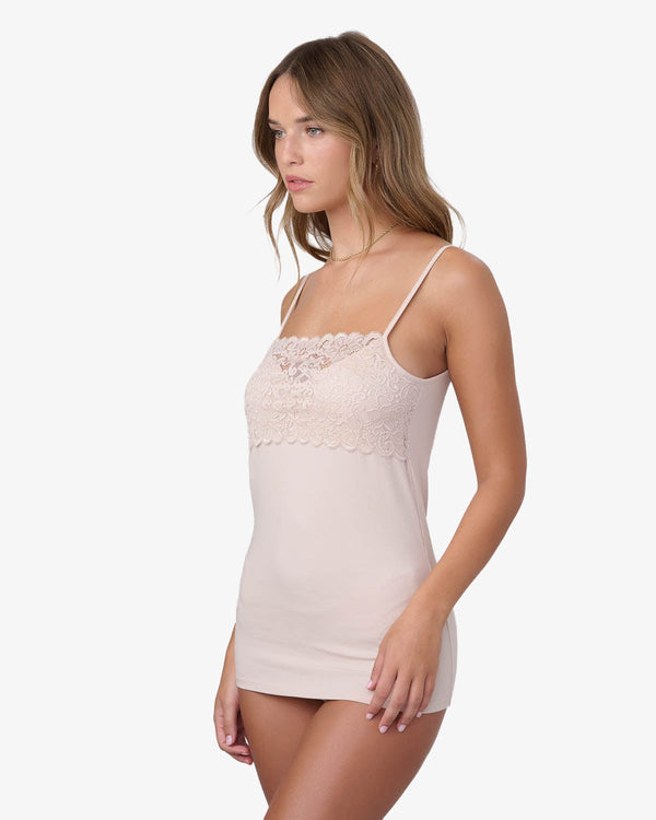 גופיית ספגטי בשילוב  תחרה לרוחב החזה - NUDE – תמונה 2