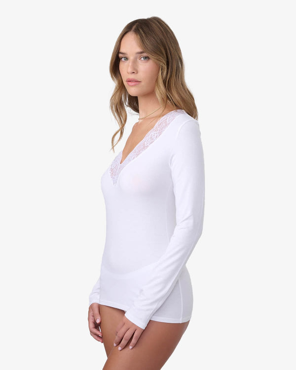 טי שירט שרוול ארוך מחשוף  V בשילוב תחרה רחבה - WHITE – תמונה 2