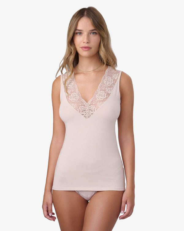 גופיית V  בשילוב תחרה רחבה - NUDE – תמונה 1