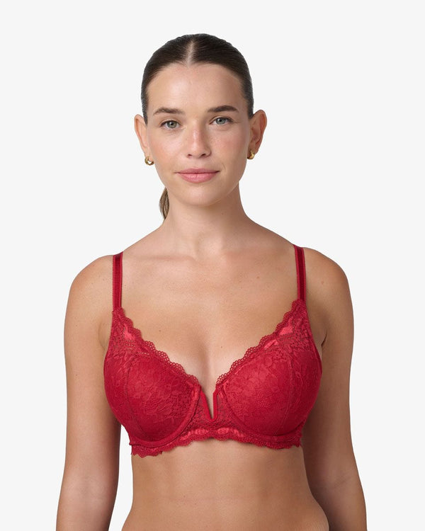 חזייה מרופדת עם ברזלים ומפתח וי - RUBY RED – תמונה 1