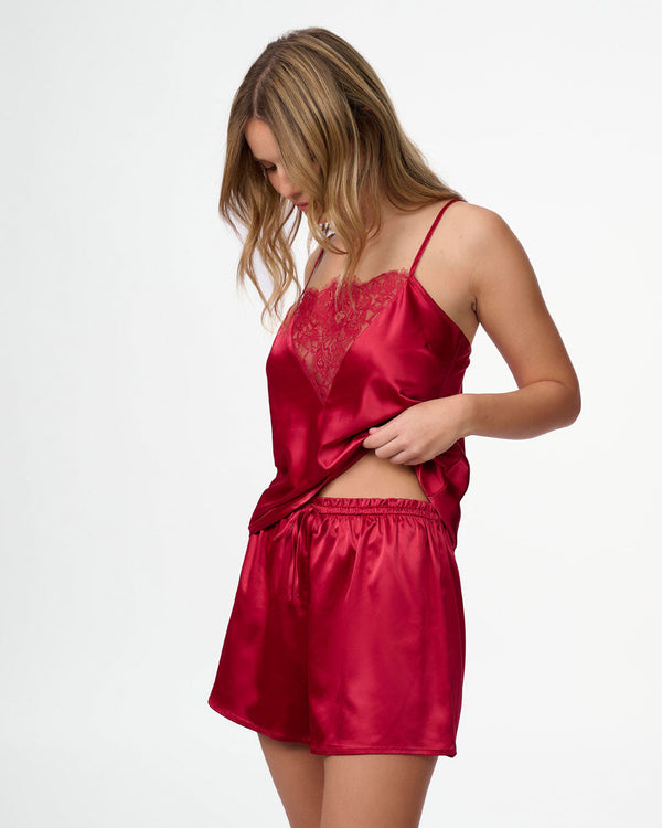סט בייב דול סאטן במפתח V עמוק תחרה מכנסון וגופייה - RUBY RED